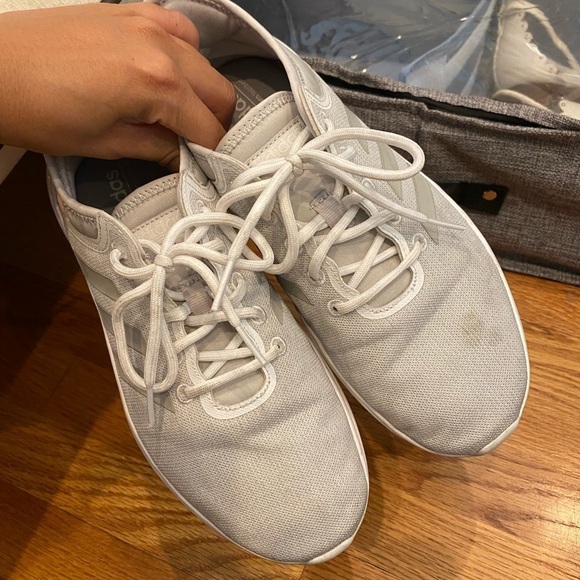 Adidas women shoes - Picture 2 of 4